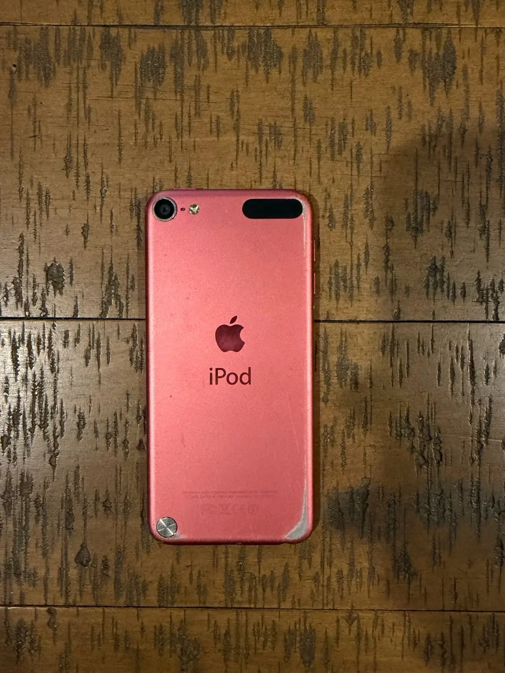 Apple iPod Touch (Pink) w/ Hello Kitty Case – Powers On – Activation Required